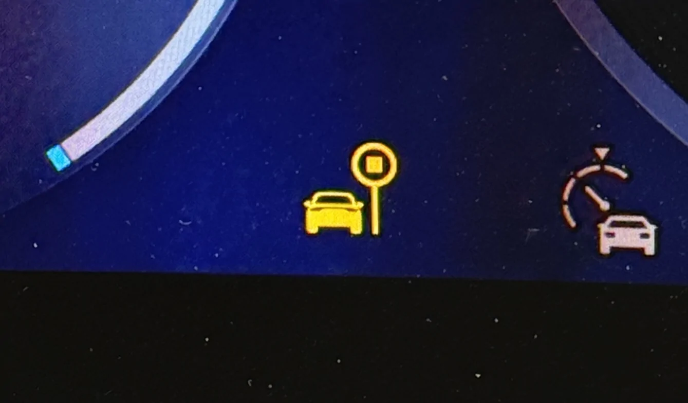 Electric Macan EV Dash Light Meaning IMG_4163