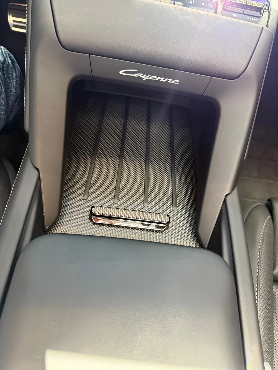 Electric Macan EV Cayenne EV IMG_0685