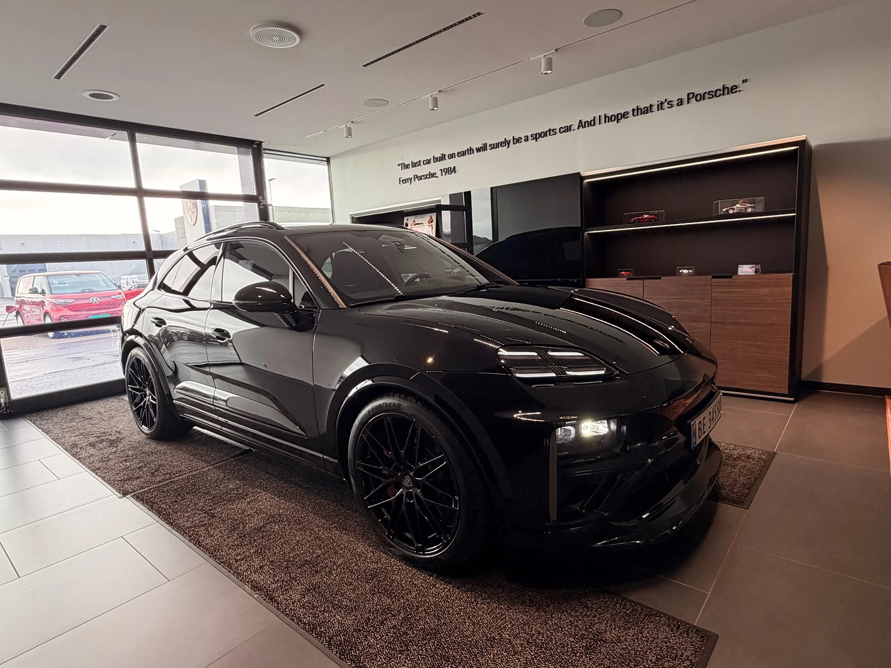 Electric Macan EV Random daily Macan EV photos - post yours! 🤳 IMG_1731