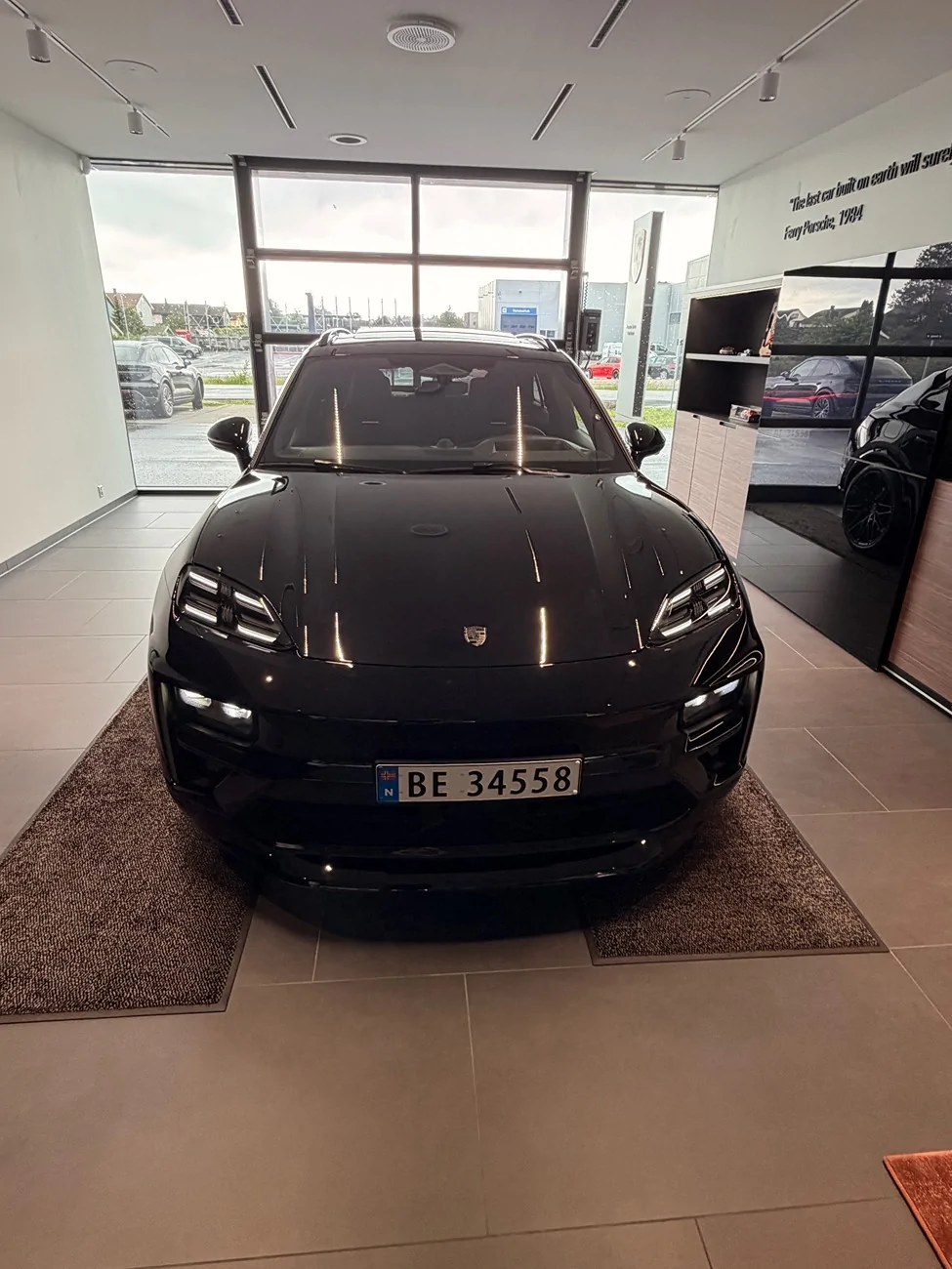 Electric Macan EV Random daily Macan EV photos - post yours! 🤳 IMG_1732
