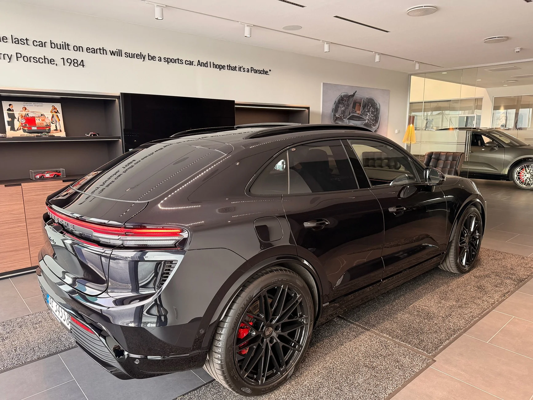 Electric Macan EV Random daily Macan EV photos - post yours! 🤳 IMG_1735