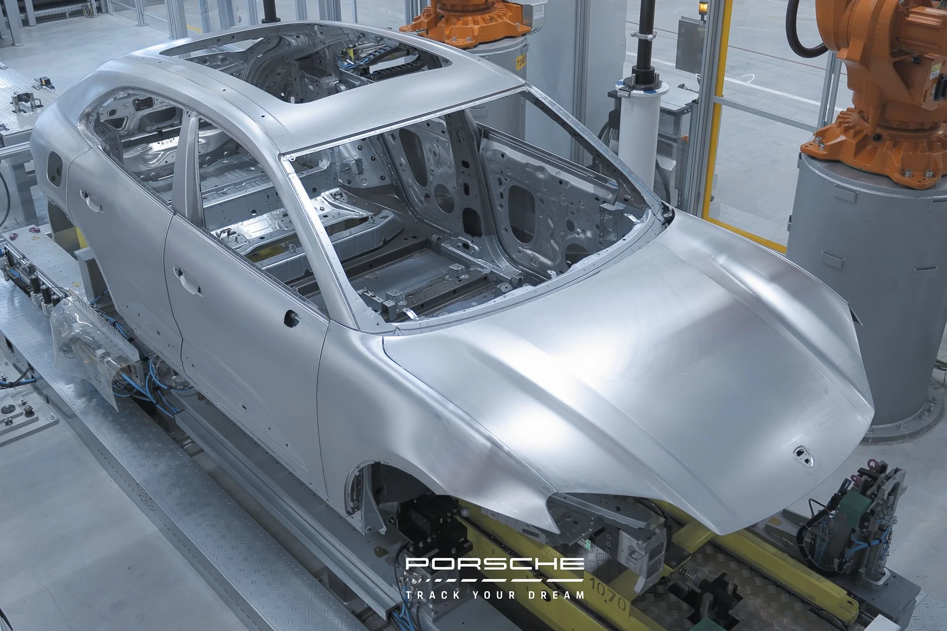 Electric Macan EV Random daily Macan EV photos - post yours! 🤳 IMG_6488