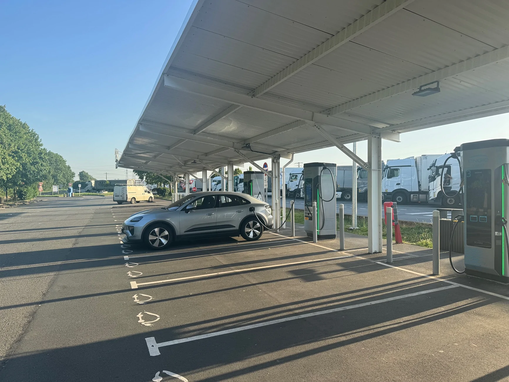 Electric Macan EV Random daily Macan EV photos - post yours! 🤳 IMG_4448