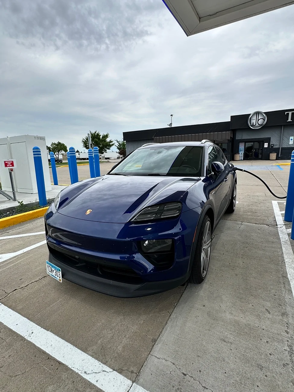 Electric Macan EV Random daily Macan EV photos - post yours! 🤳 IMG_8141