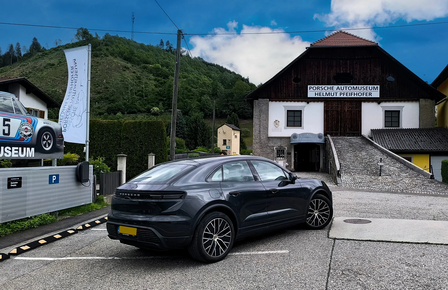 Electric Macan EV Random daily Macan EV photos - post yours! 🤳 IMG_20260602_131010a