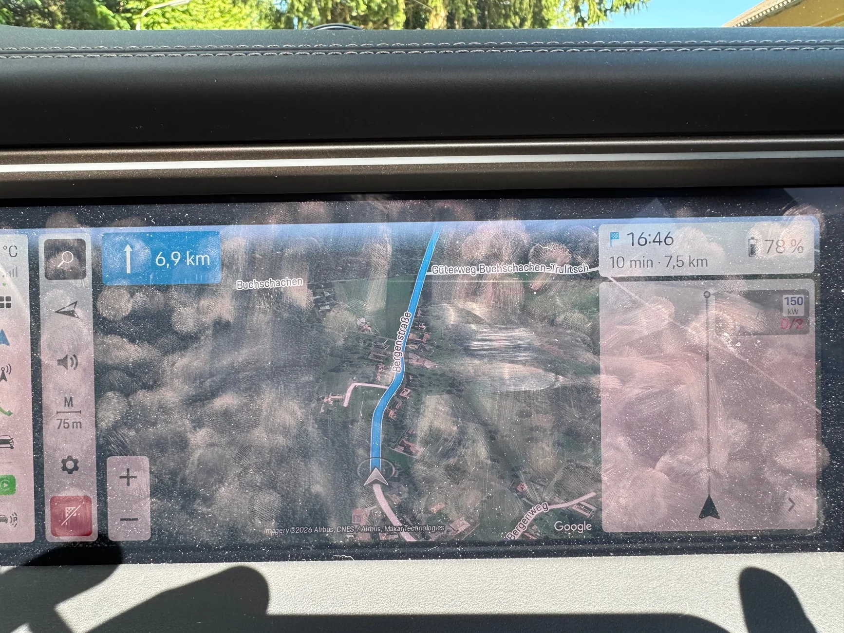 Electric Macan EV Porsche Navigation versus CarPlay Navigation: Is there a clear winner? IMG_0010