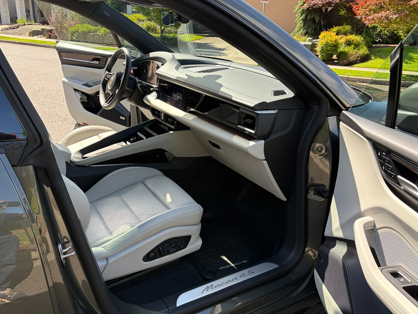 Electric Macan EV Macan EV 4S Lease Transfer IMG_0506
