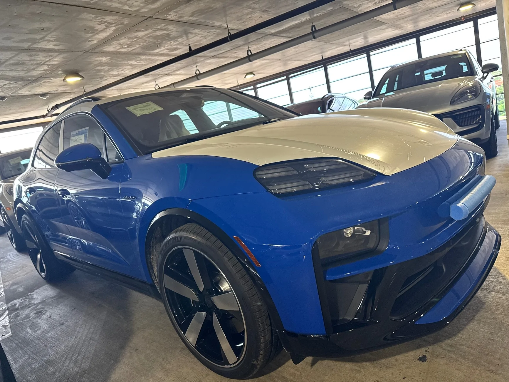 Electric Macan EV First pics of my Turbo Macan EV (Lugano Blue) 80607847554__21149C4E-D1E9-40DF-8EE5-E8B11EE18D73