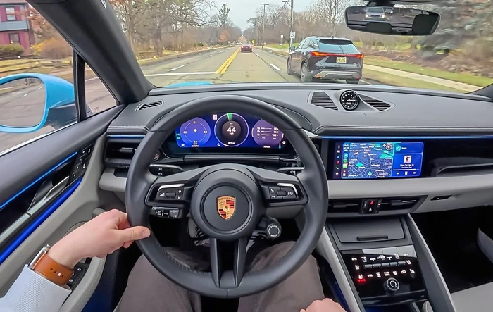 TopherDrives video review of the Macan 4S